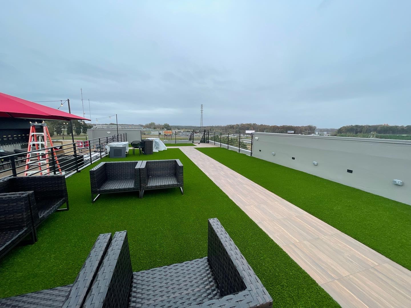 Rooftop Lounge Turf